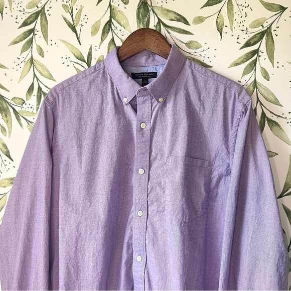 Banana Republic Cotton Slim Fit Button Down Shirt. Large. Purple. - Picture 2 of 8